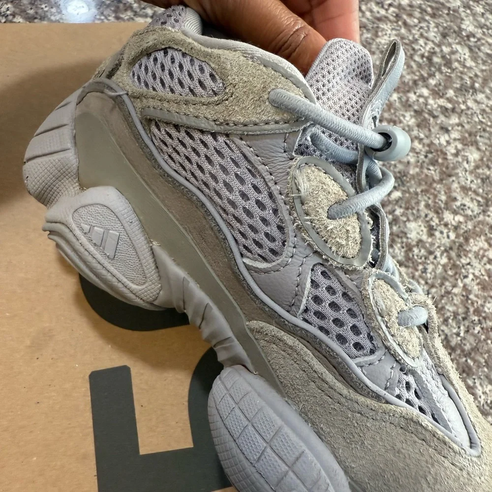 Yeezy 500 Kids Sneakers in Gray - Picture 12 of 15